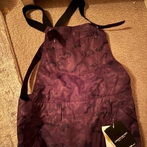 Malta Bib overalls size 8